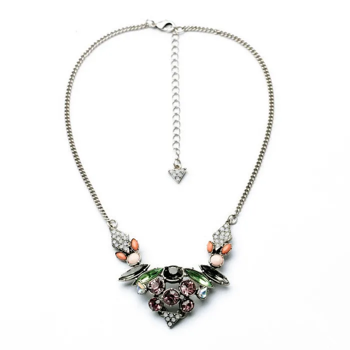 New Styles Statement Vintage Pink Resin Elegant Pendant Short Necklace For Women