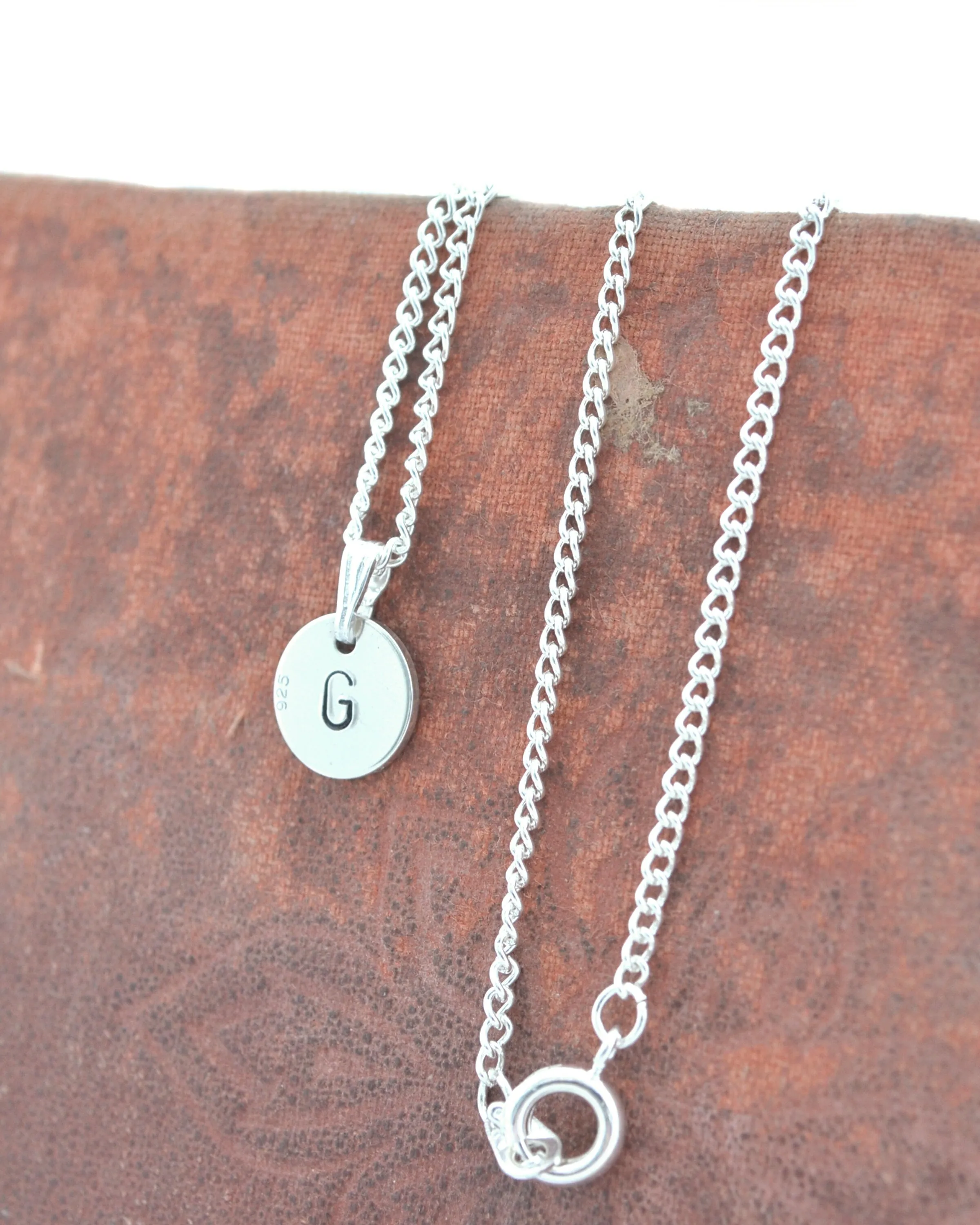 Silver Initial Necklace// custom monogram necklace, simple name pendant, personalised jewellery