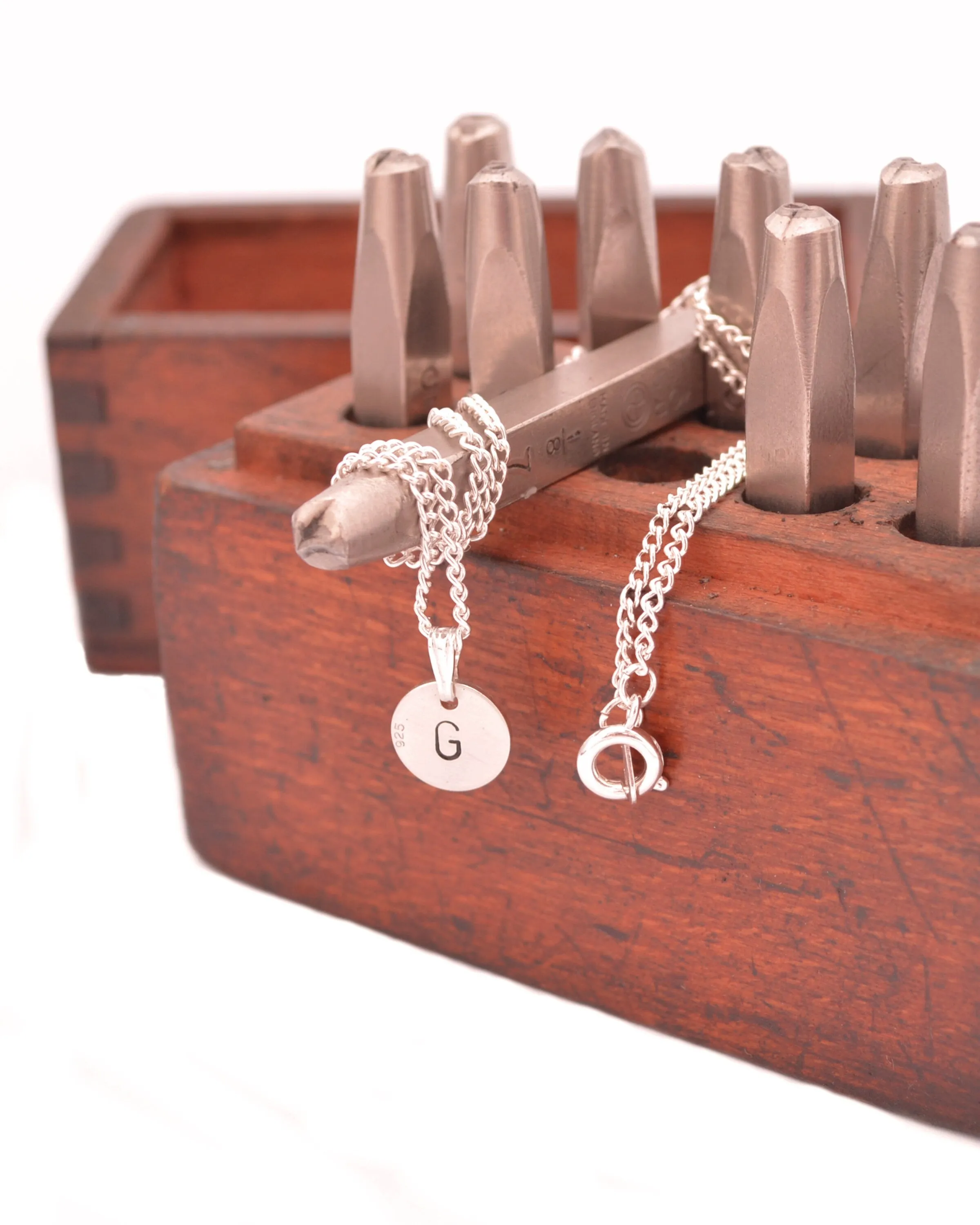 Silver Initial Necklace// custom monogram necklace, simple name pendant, personalised jewellery